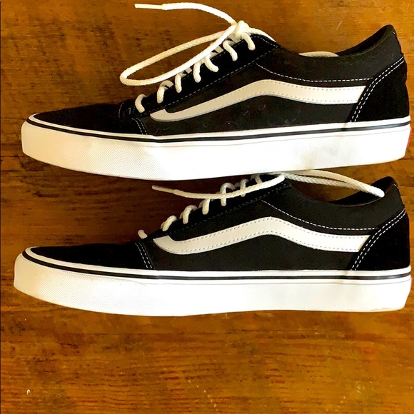 Vans - Picture 2 of 5